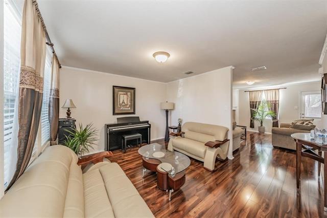 Foto del edificio - 1314 Rusk Dr