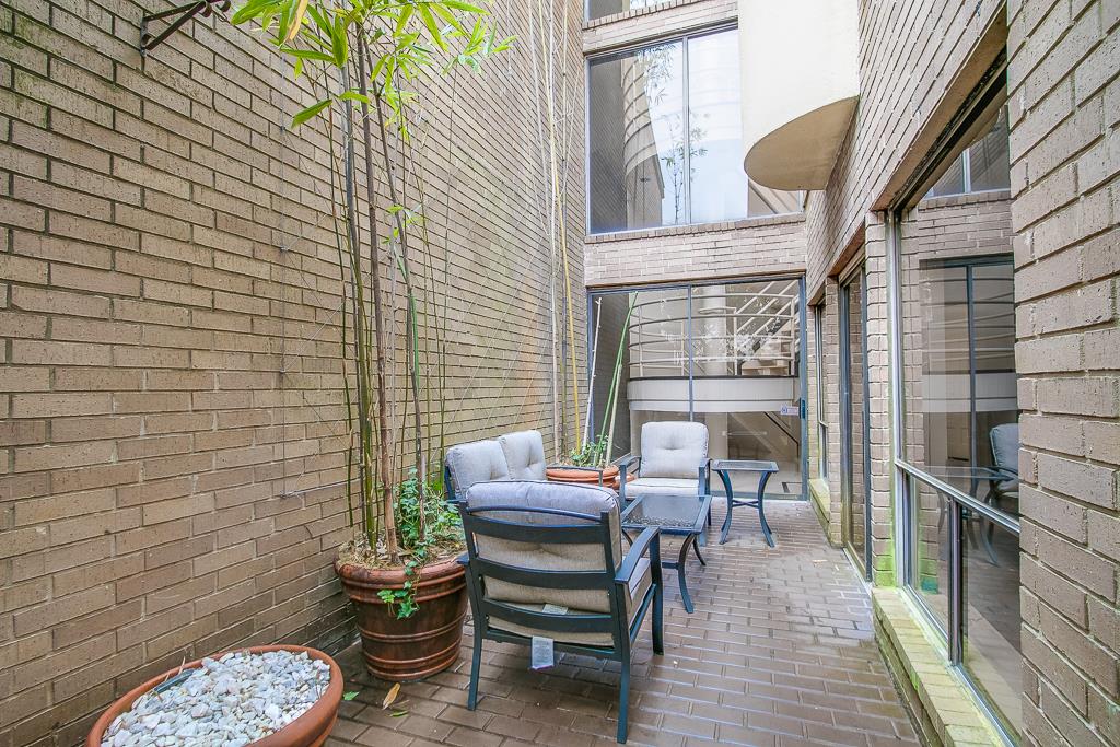 Foto principal - 5634 San Felipe St