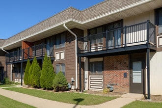 Building Photo - 1272 Court E