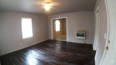 Building Photo - 115 SW 23rd St