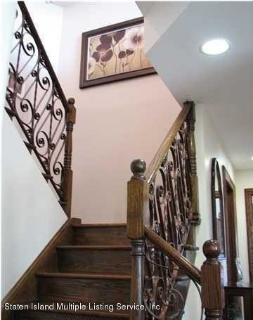 Foto del edificio - 239 Bradley Ave