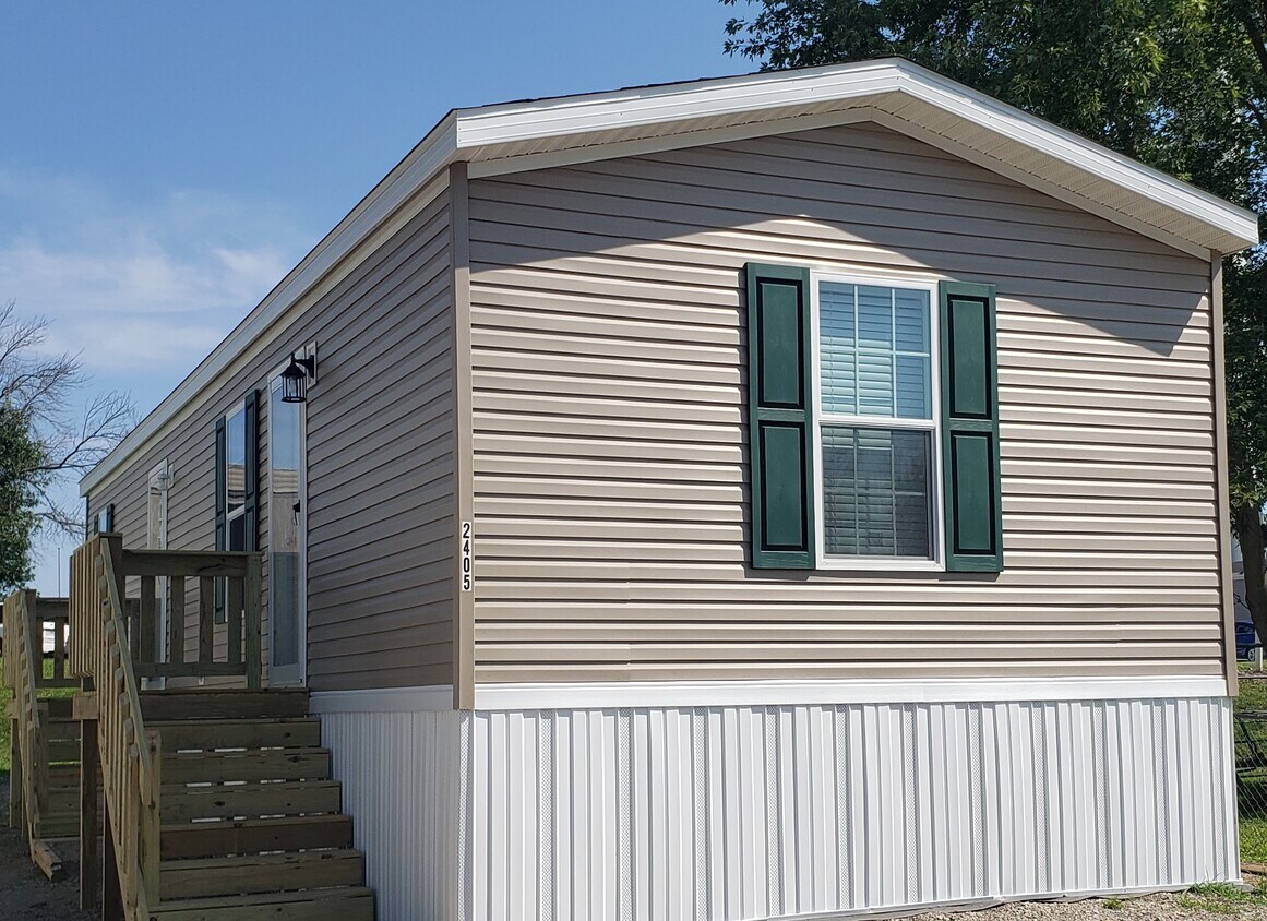 2405 Catalpa St, Liberty, MO 64068 House Rental in Liberty, MO