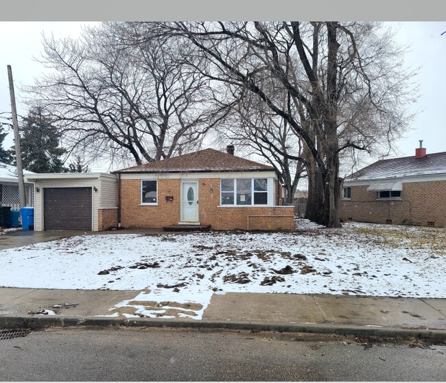 Home - 4700 W 81st St