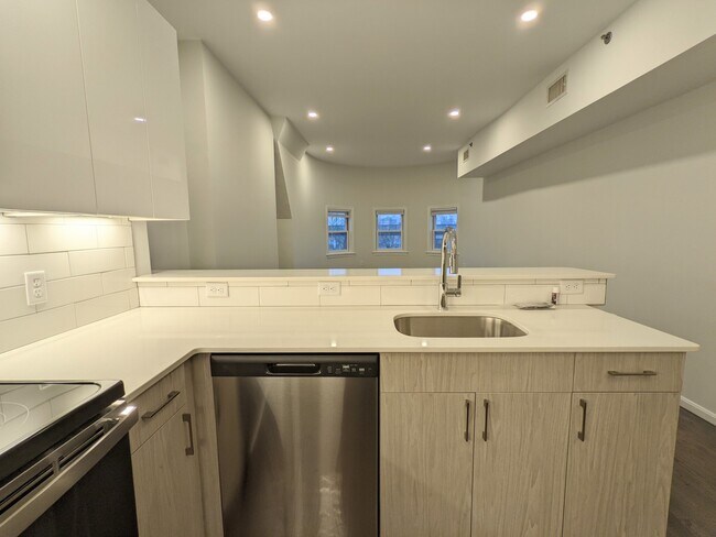 Foto del edificio - 1414 Beacon St