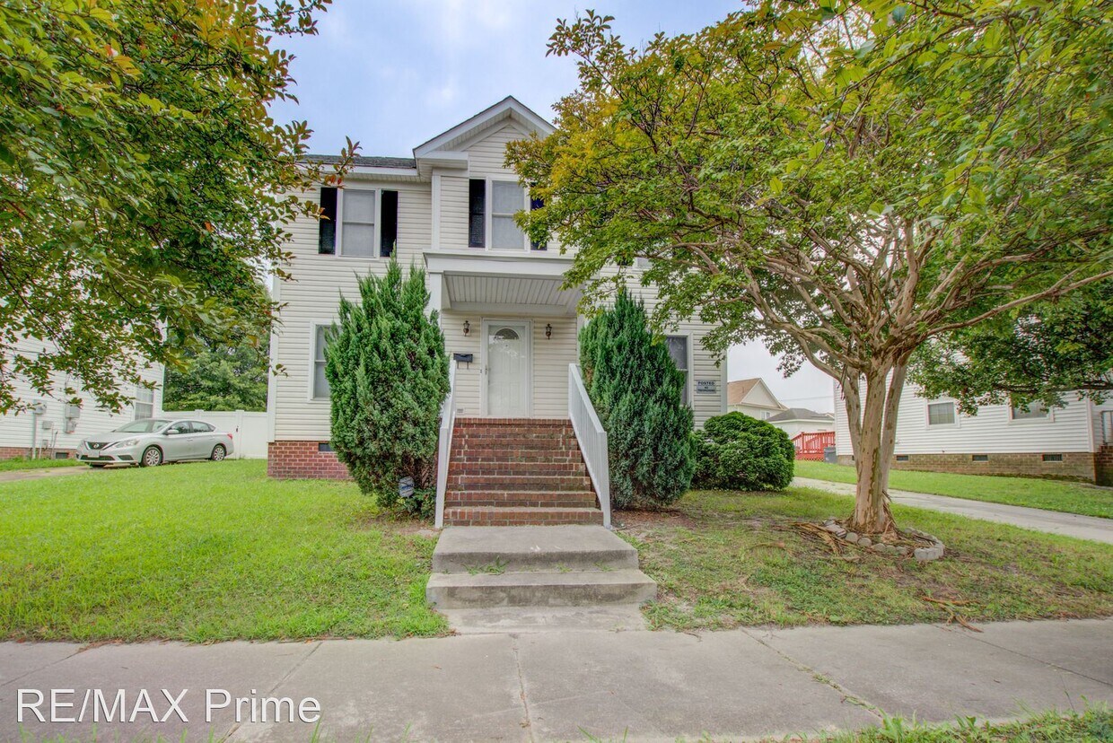 Primary Photo - 3 br, 3 bath House - 820 Maltby Crescent