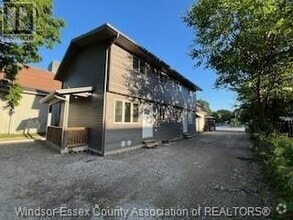 Building Photo - 450 Mill St