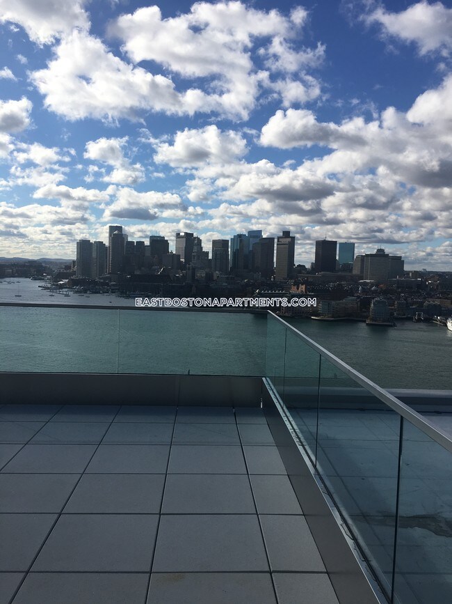 Building Photo - 11 New St