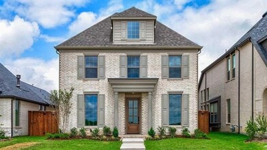 Building Photo - 2724 Biltmore Dr