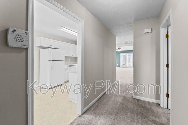 Building Photo - 1611 Bradley Way