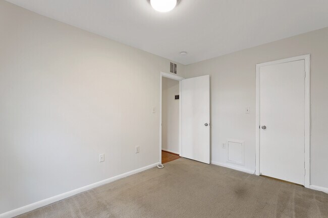Foto del edificio - 1242 11th St NW