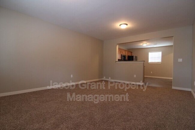 Foto del edificio - 101 Lincoln Dr