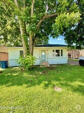 Building Photo - 239 Longview Dr