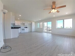 Building Photo - 92-686-686 Paakai St