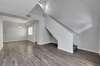 Building Photo - 496 Baby Eagle St