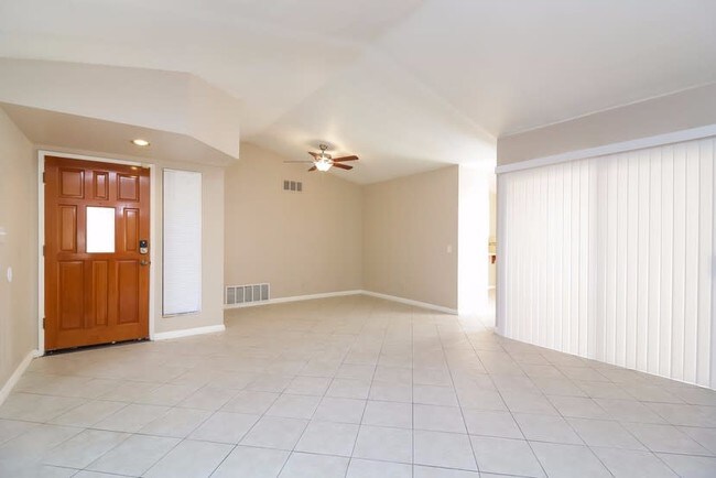 Foto del edificio - 3504 Doe Spring Rd