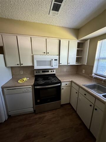 Foto del edificio - 830 Wildwood Ln