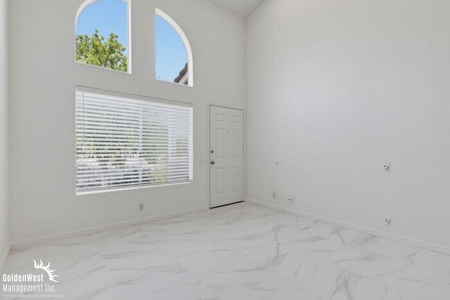 Building Photo - Comfortable 1Bdm and 1Ba Home in El Cajon!