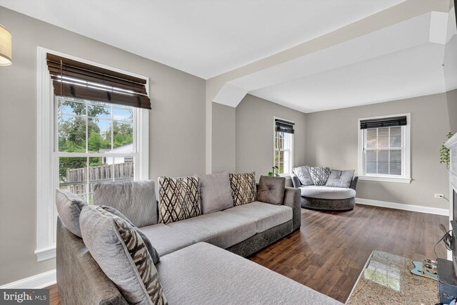 Foto del edificio - 9824 Old Fort Rd