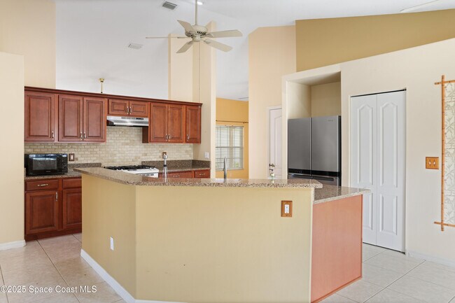 Building Photo - 645 Brockton Way