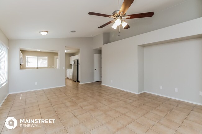 Foto del edificio - 8639 E Crescent Ave