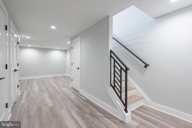 Building Photo - 2612 Trenton Ave