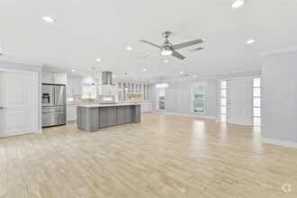 Building Photo - 8115 Langdon Ln