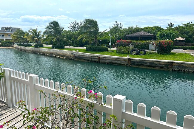 Building Photo - 21 Poinciana Cay