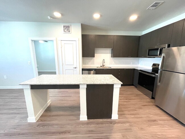 Foto del edificio - 5901 Co Rd 277