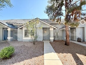 Building Photo - 860 N McQueen Rd