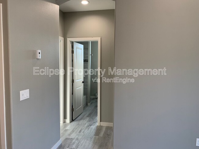 Foto del edificio - 511 Crestone Ave