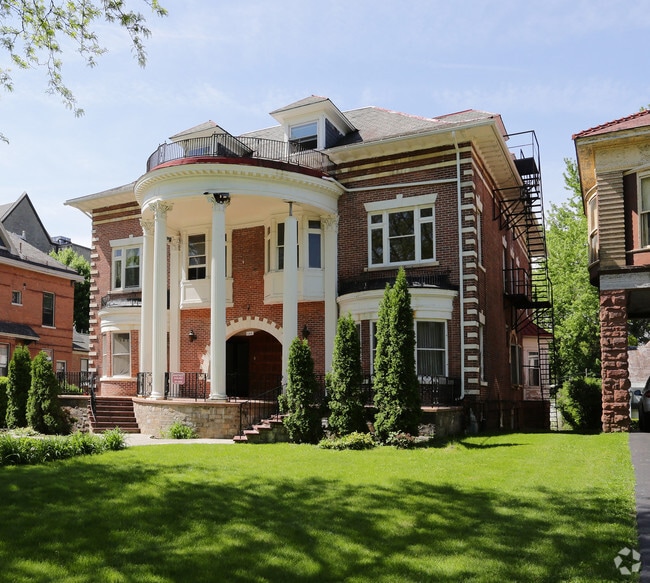 Building Photo - 644 Madison Ave