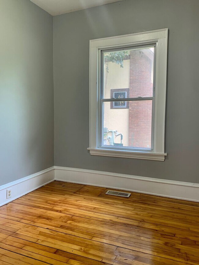 Foto del edificio - Nice 4 bedroom + Den Home in Minneapolis!