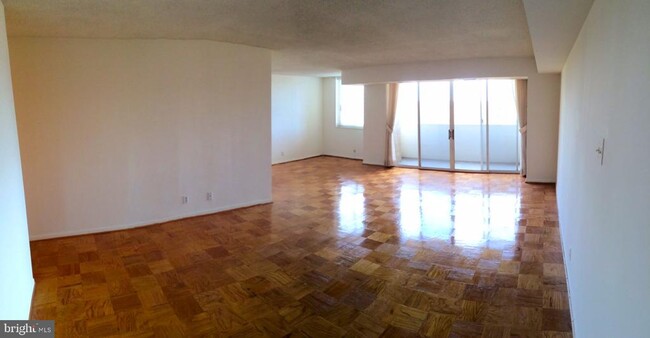 Building Photo - 4601 N Park Ave