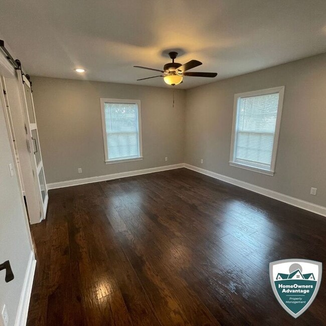 Building Photo - 681 Meadowbrook Dr