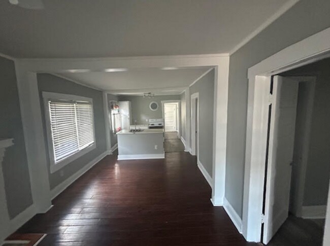 Building Photo - Downtown Lakeland Rental!!