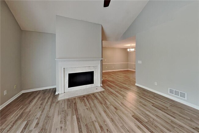 Foto del edificio - 3912 Sharpel Ln NW