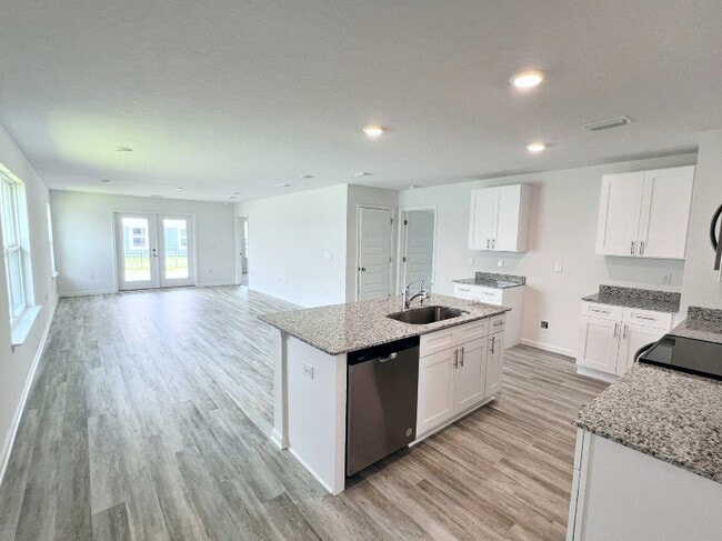 Building Photo - 138 Speckled Trout Ln N