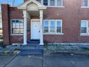 Building Photo - 1400 NW 22nd St