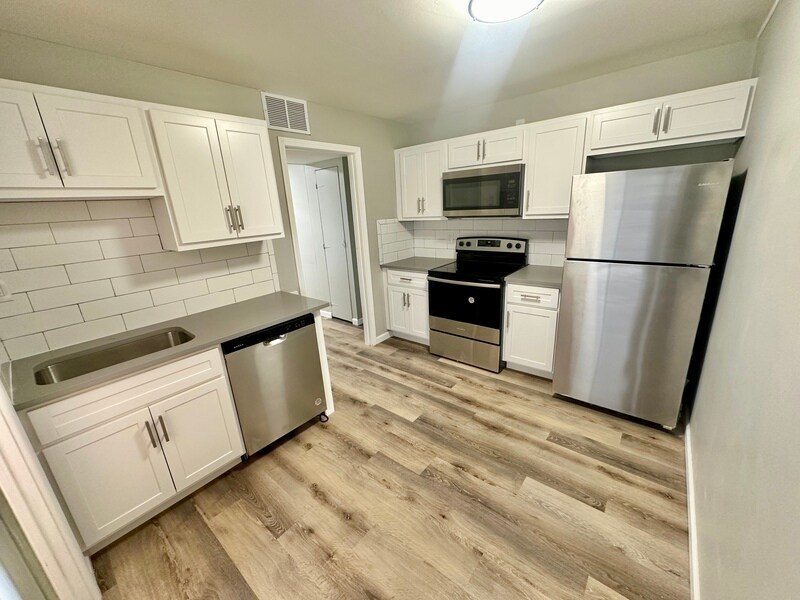 Foto principal - 6265-75 Gravois Ave