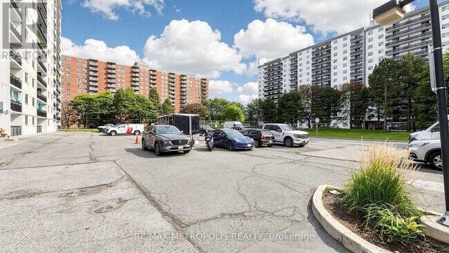Building Photo - 1100 Caven St