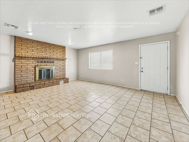 Building Photo - 5630 W Hubbell St