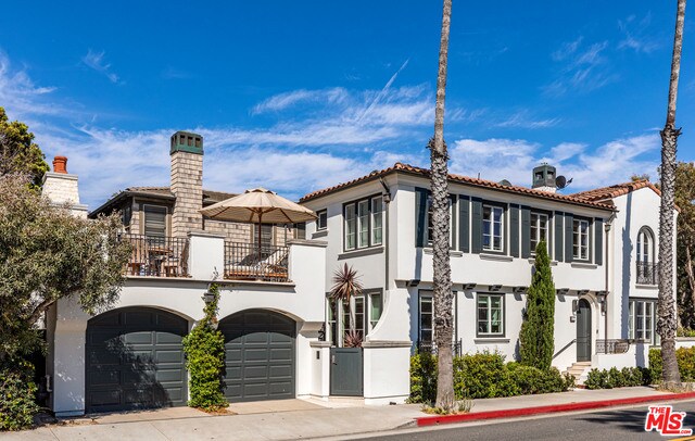 Foto del edificio - 127 Hollister Ave