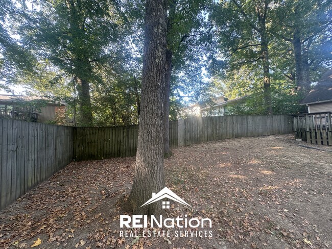 Building Photo - CORDOVA SHOWSTOPPER! Massive 4BR/3BA w/ Deck, Detached Garage & Porch!