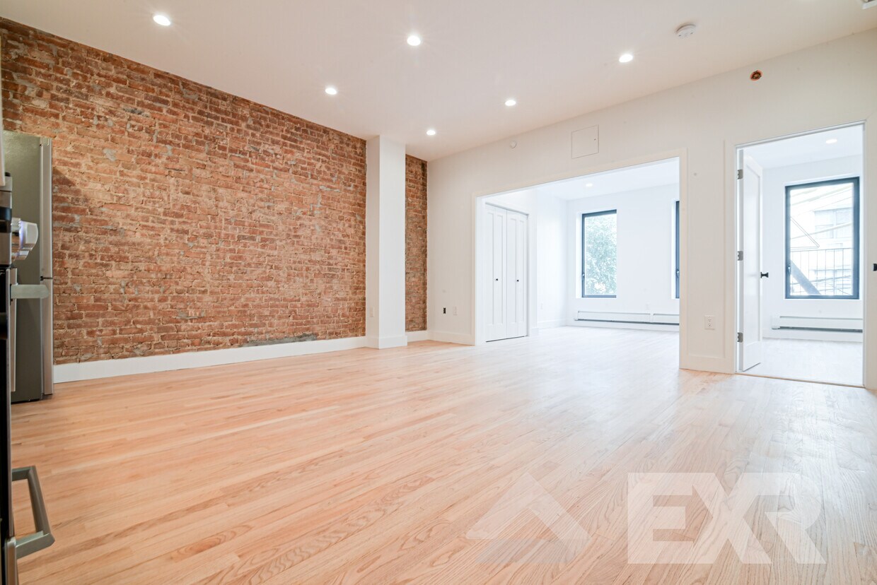 304 Stockholm St Unit 2F, Brooklyn, NY 11237 Room for Rent in