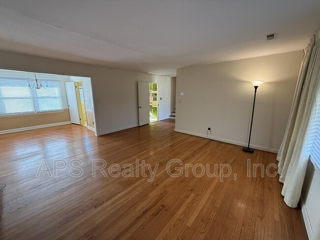 Building Photo - 4924 Stonington Rd SW