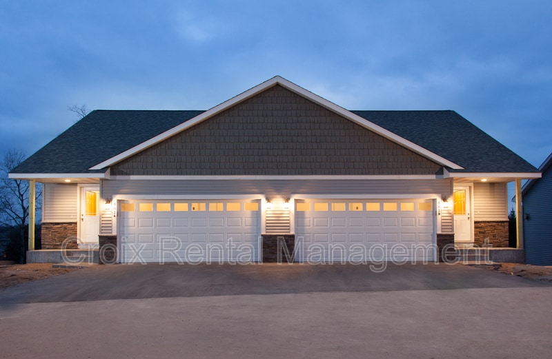 526 Lulu Ln, Roberts, WI 54023 Townhome Rentals in Roberts WI