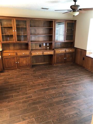 Foto del edificio - 3521 Primrose Ln