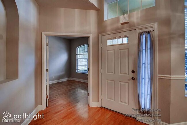 Building Photo - 4 br, 3 bath House - 373 Lake Dawson Place...