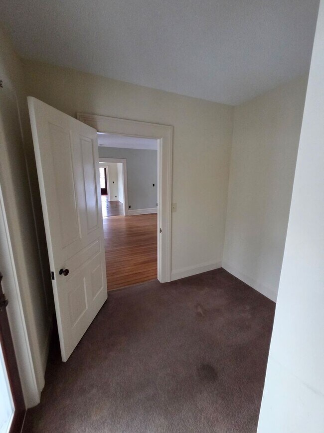 Foto del edificio - 4 Bed 2 Bath