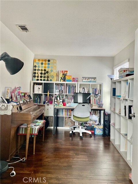 Foto del edificio - 11130 Taylor Ct